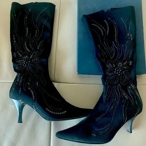 Women’s, Black Beaded cloth Boot, Size 9